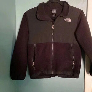 The North Face classic black fleece jacket - boys size medium 10/12